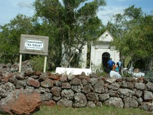 De Paso del Parque es el lugar de origen de los Dalmao descendientes de José Gervasio Artigas y está ubicado alli el cementerio "El Tala", que guarda los restos mortales de su nieta Fidela Artigas Vallejo.