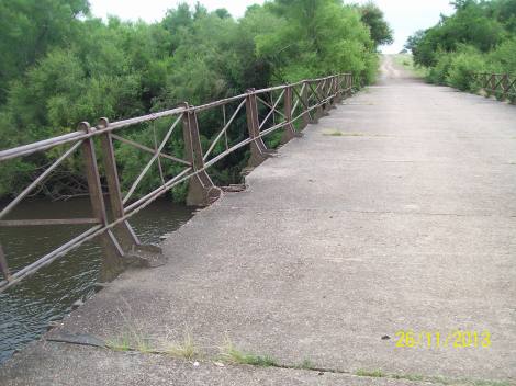puente de tablas rio queguay